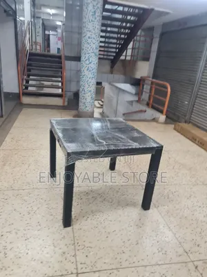Square Plastic Table for Beaches/Dining/Bars/Events