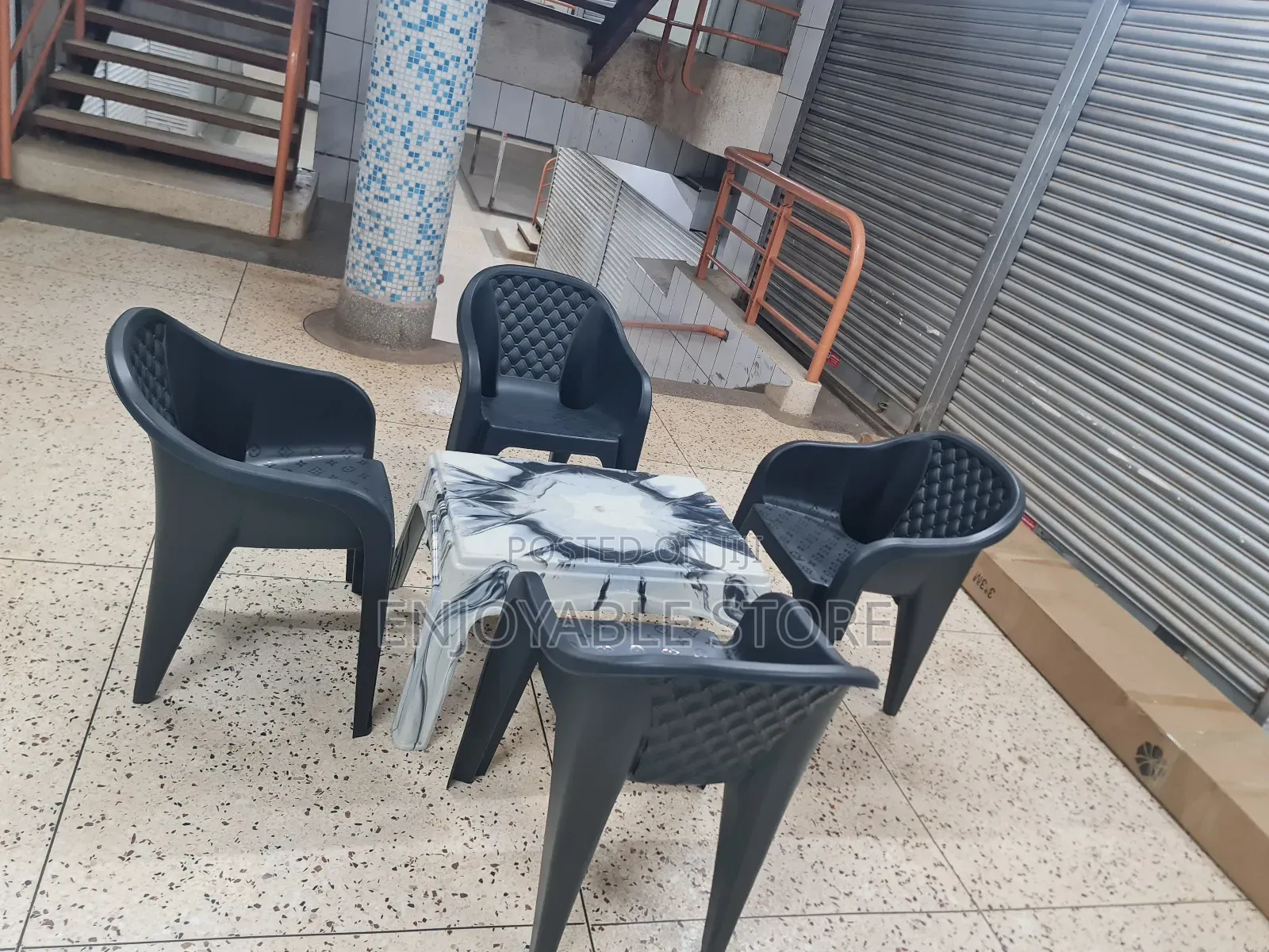 Considered Plastic Chairs and Table for Beach/Balcony/Bars