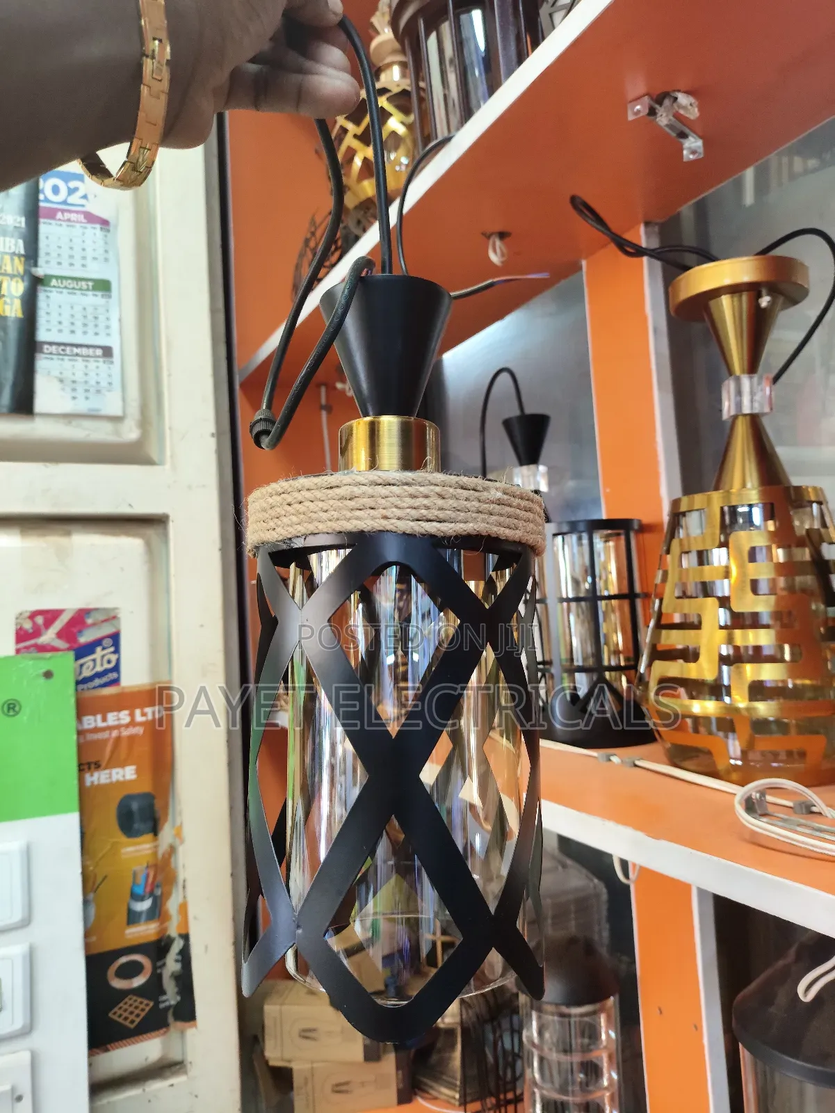 Thread Lamp Holder