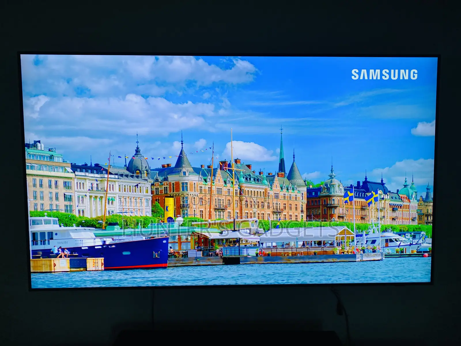 85 Inch Samsung Bu8000 Smart Tv With Ai Processor