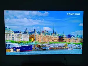 85 Inch Samsung Bu8000 Smart Tv With Ai Processor