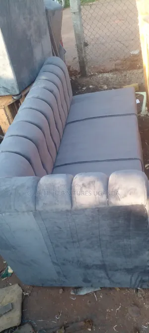 Simple 3 Seater