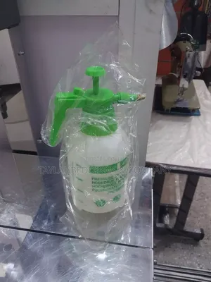 Sprayers Pressurized Garden for Spraying Flowers Etc 2l