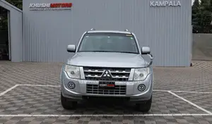Mitsubishi Pajero 2012 Silver