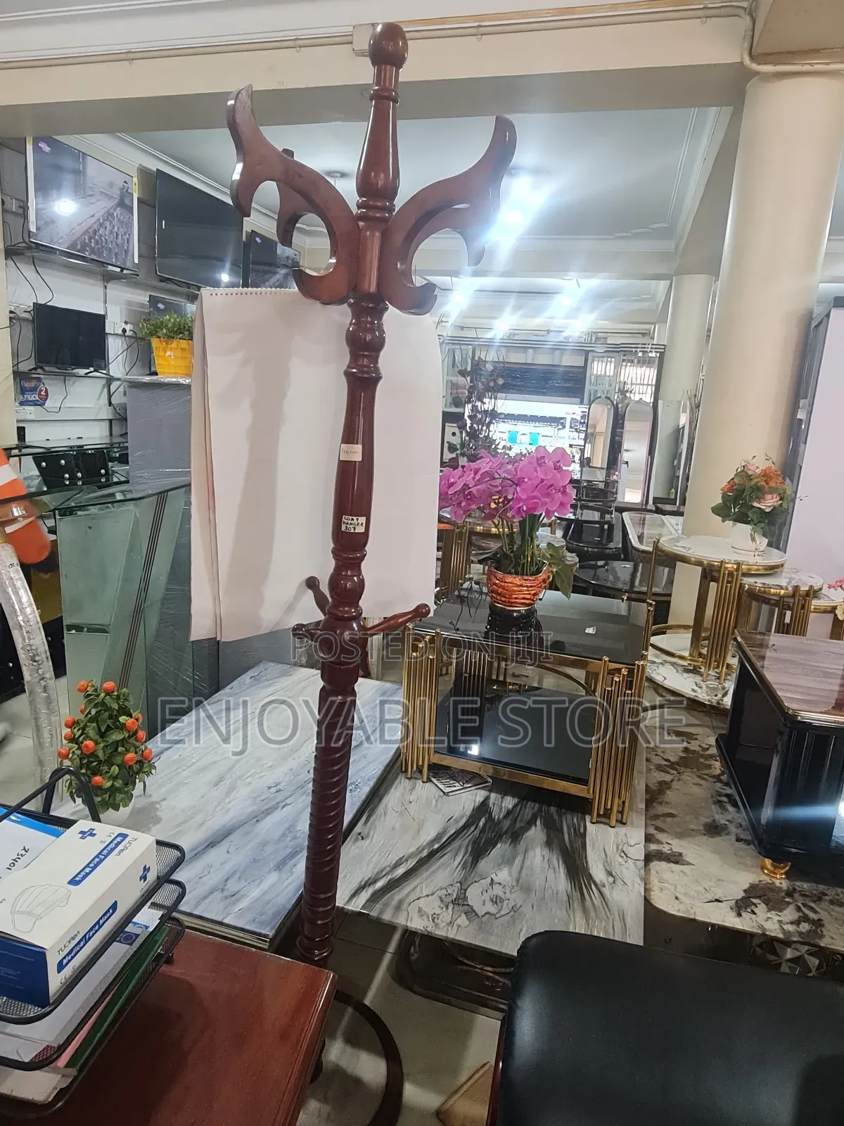 Standing Coat Hanger for Home Office