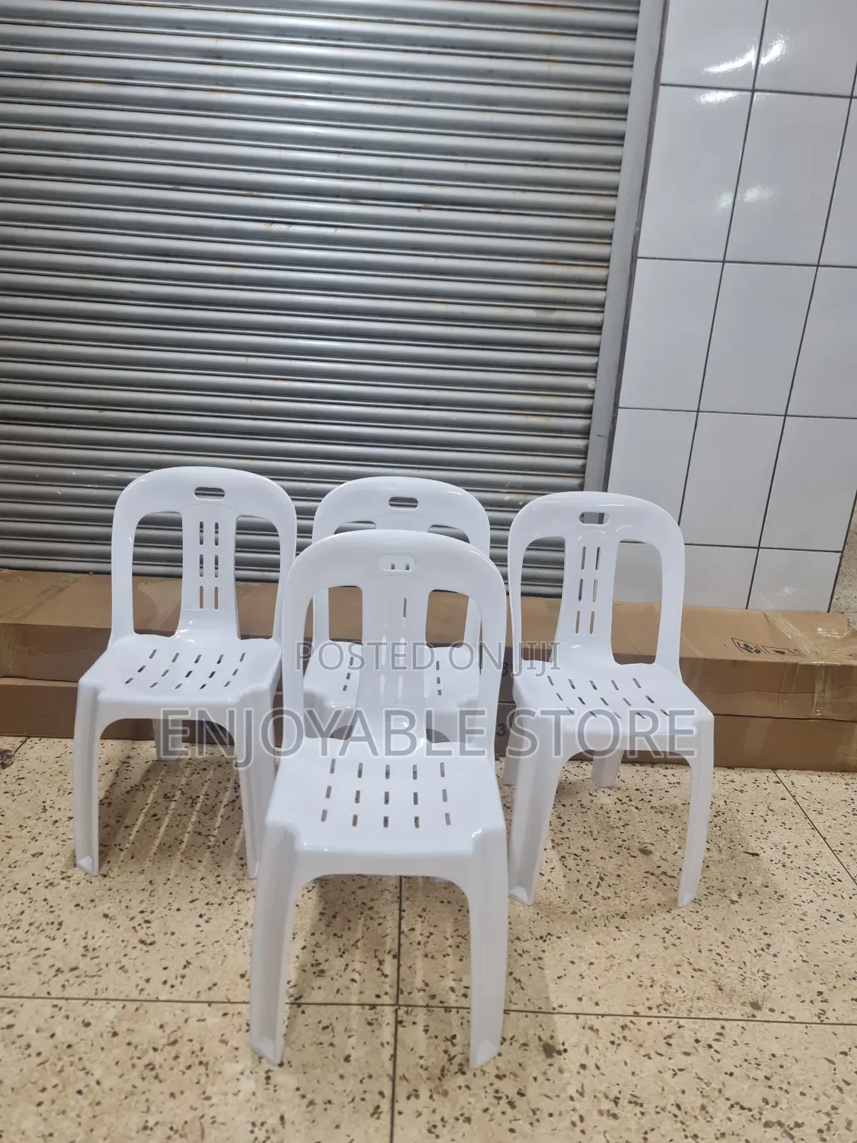 Translated Plastic Chairs Plastic Chairs for Church/Events