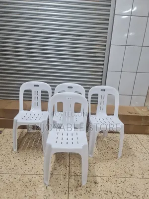 Translated Plastic Chairs Plastic Chairs for Church/Events