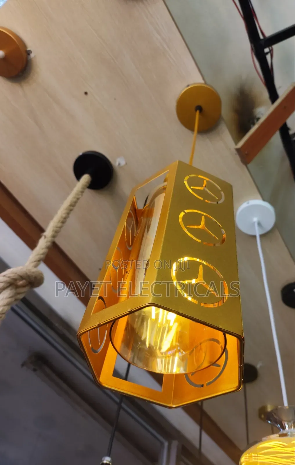 Benz Design Pendant Lamp Holder
