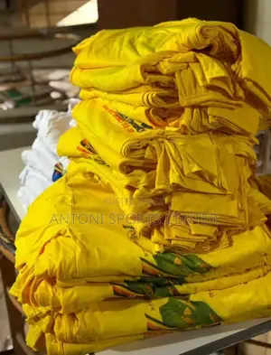 Tshirt Yellow Color