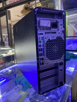 Server HP Easy Connect 32GB Intel Xeon HDD+SSD 2T