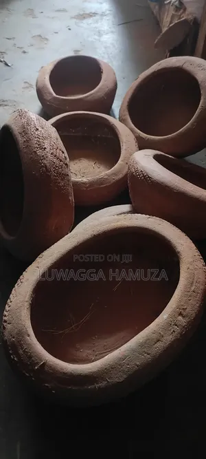 Clay Feeders