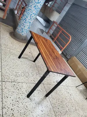 Restaurant Wooden Table and Metallic Legs