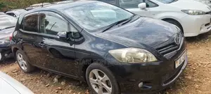 Toyota Auris 2011 Black