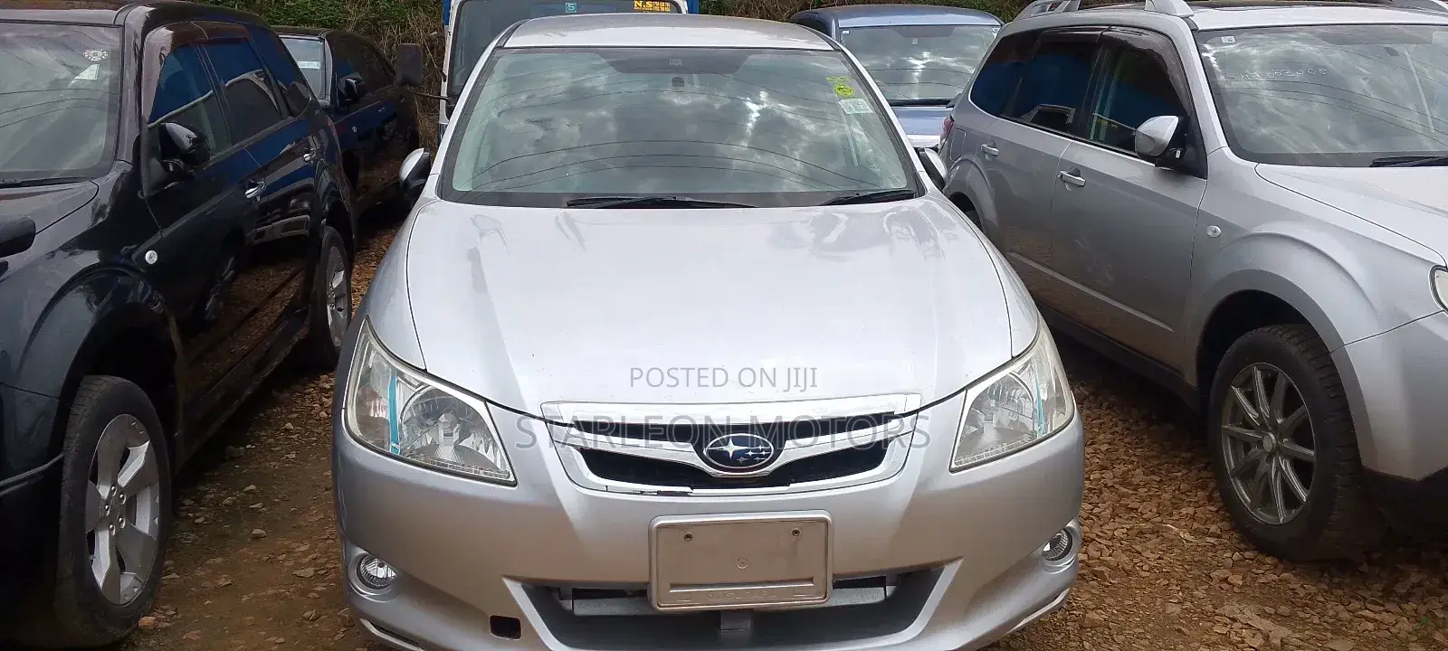 Subaru Exiga 2010 Silver