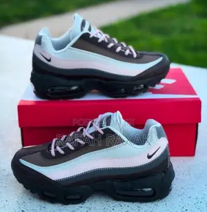 Men’S Classic Nike Air Max 95 Sneakers