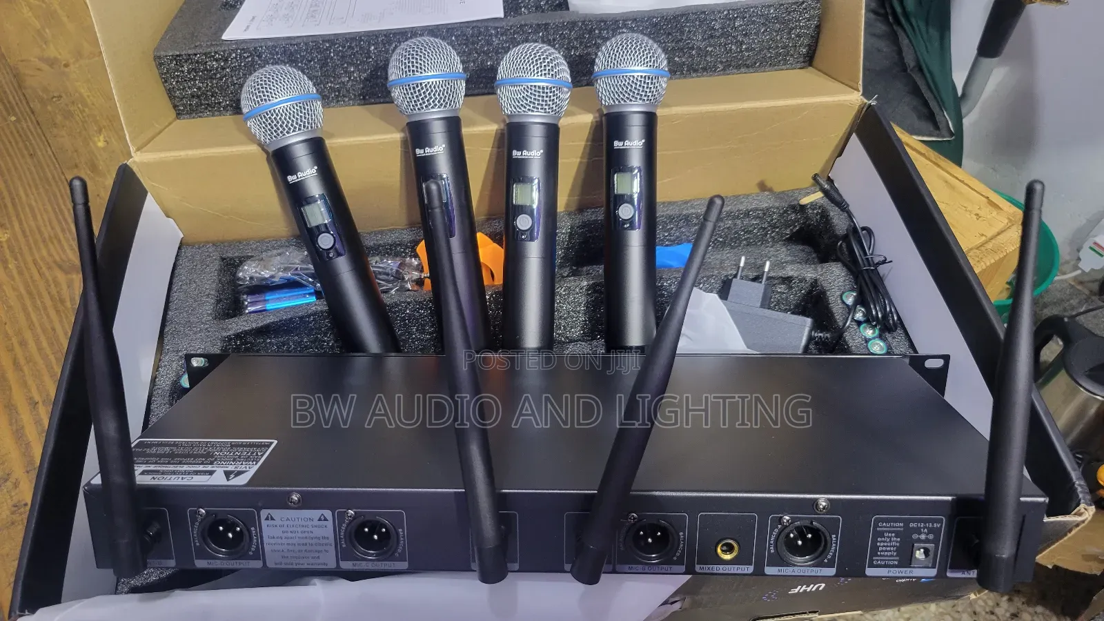 4 Channel Professional Wireless Microphone