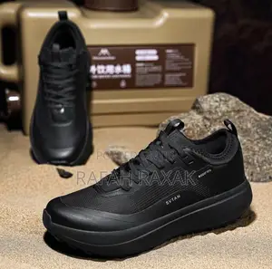 Original Men’S Triple Black Outdoor Trail Running Sneakers