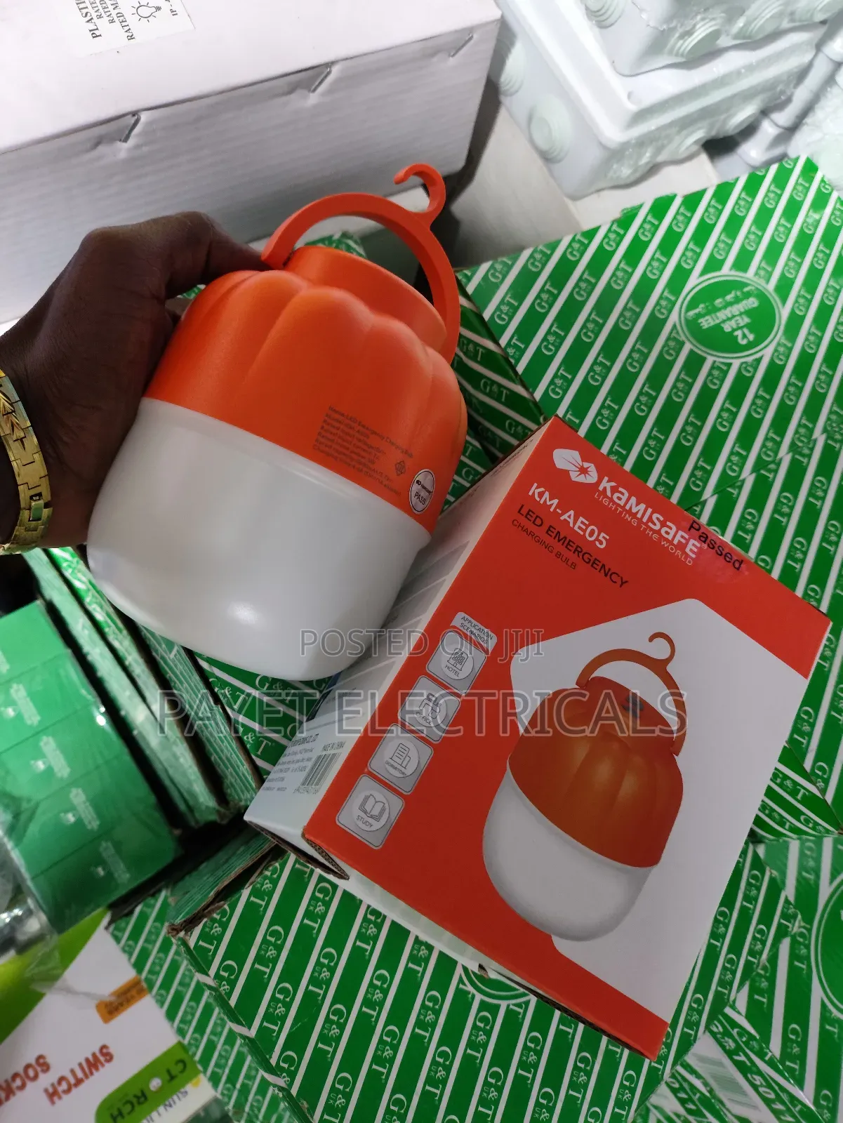 Rechargeable Bulbs for Emergency