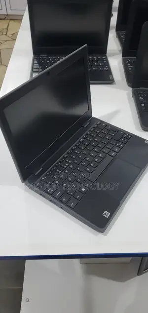 Laptop Lenovo 100e 4GB AMD SSD 60GB
