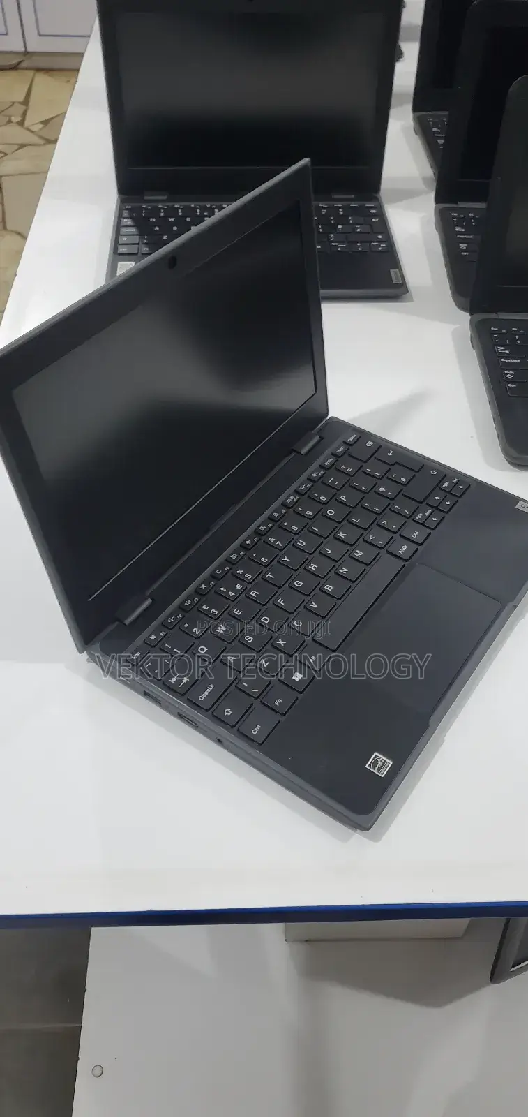 Laptop Lenovo 100e 4GB AMD SSD 60GB
