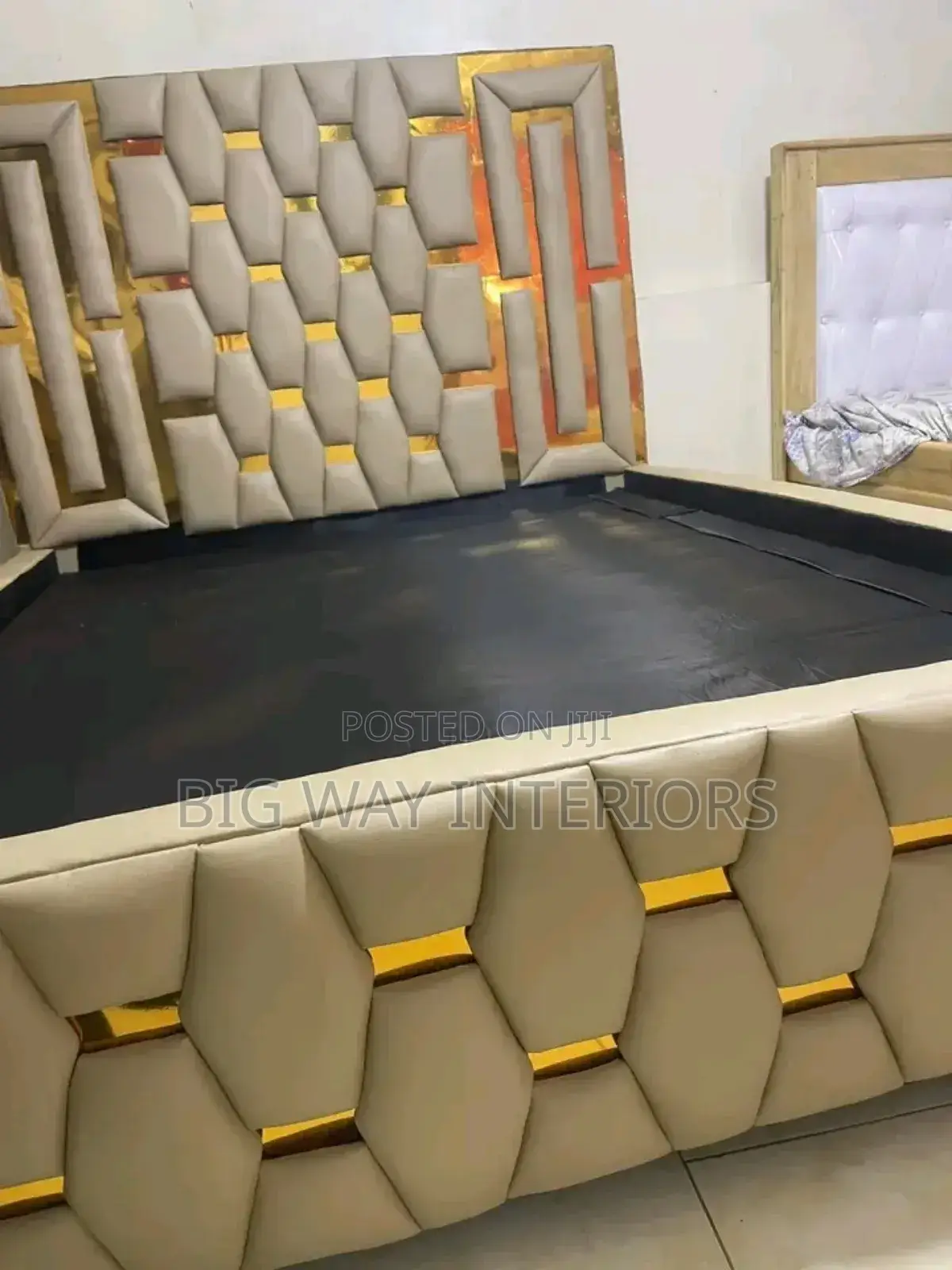 5by6bed/ Leather Bed 5by6 Without Bedsides