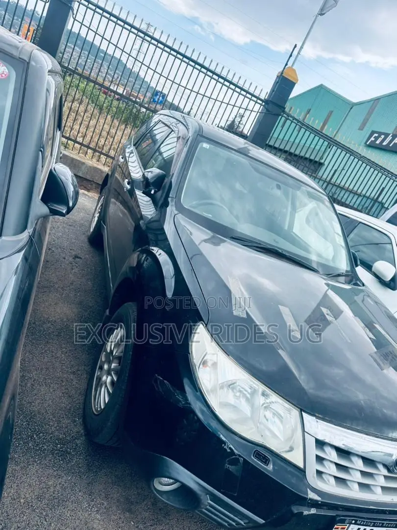 Subaru Forester 2012 Black