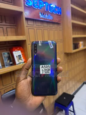 New Samsung Galaxy A50 128 GB Black