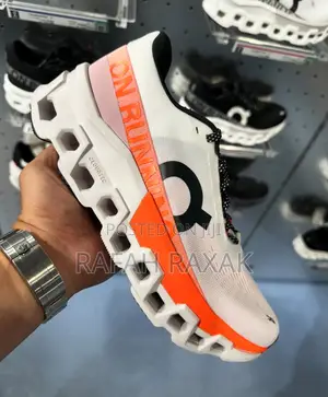 Men’S Cream/Orange On Cloudmonster 2 Trainer Running Sneaker