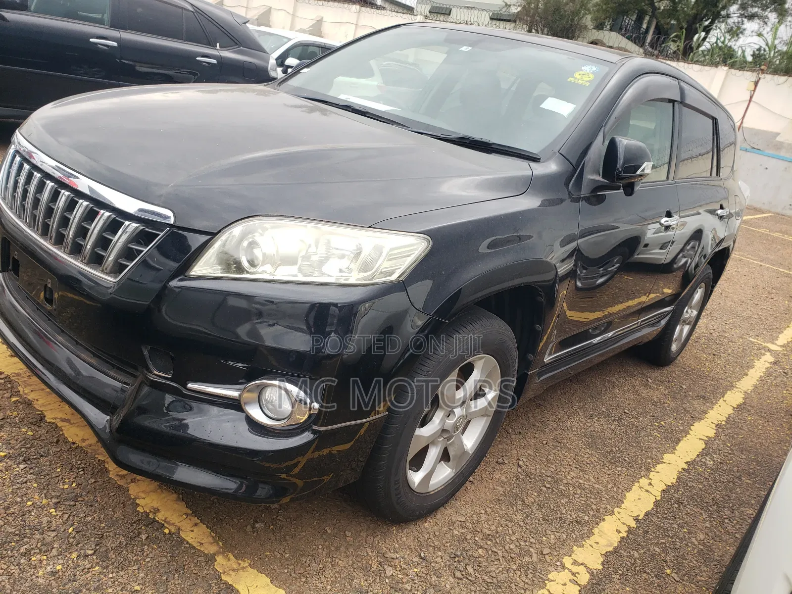 Toyota Vanguard 2012 Black