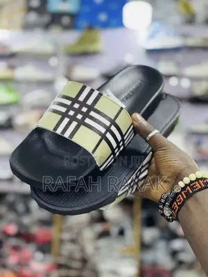 Classic Men’S Burberry Push In Sandals