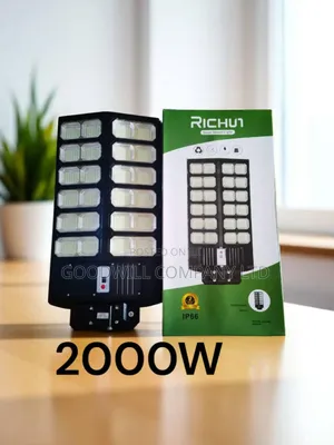2000w Richui Solar Street Light With Lithium Battery
