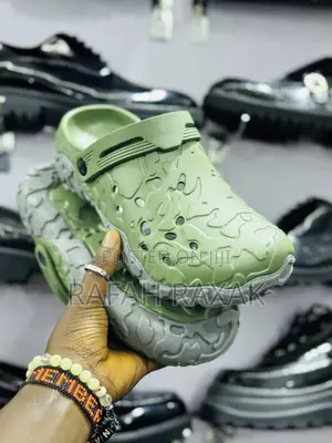 Men’S Classic Green/Grey Rubber Atlas Crocs