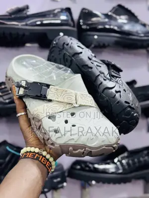Original Men’S New Grey Terrain Atlas Mtn Crocs