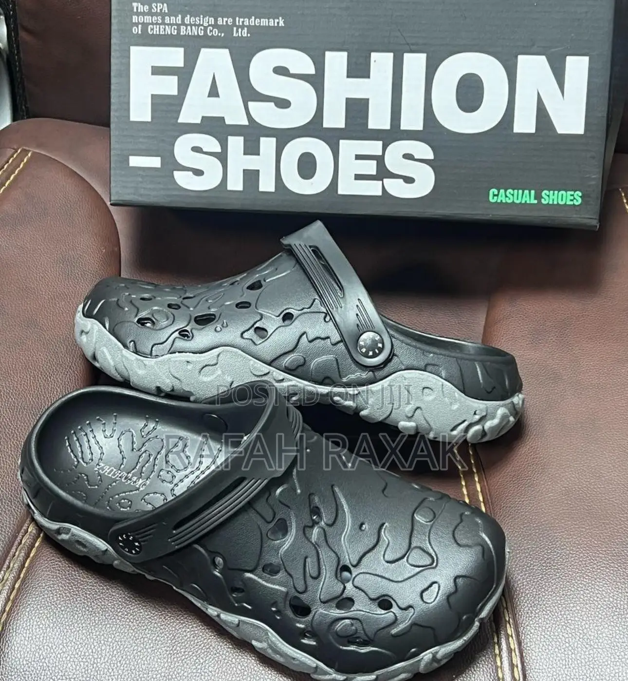 Classic Men’S Black Rubber Crocs