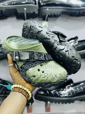 Original Green/Black Terrain Atlas Mtn Crocs