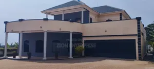 Furnished 6bdrm Villa in Seeta-Namuganga for sale