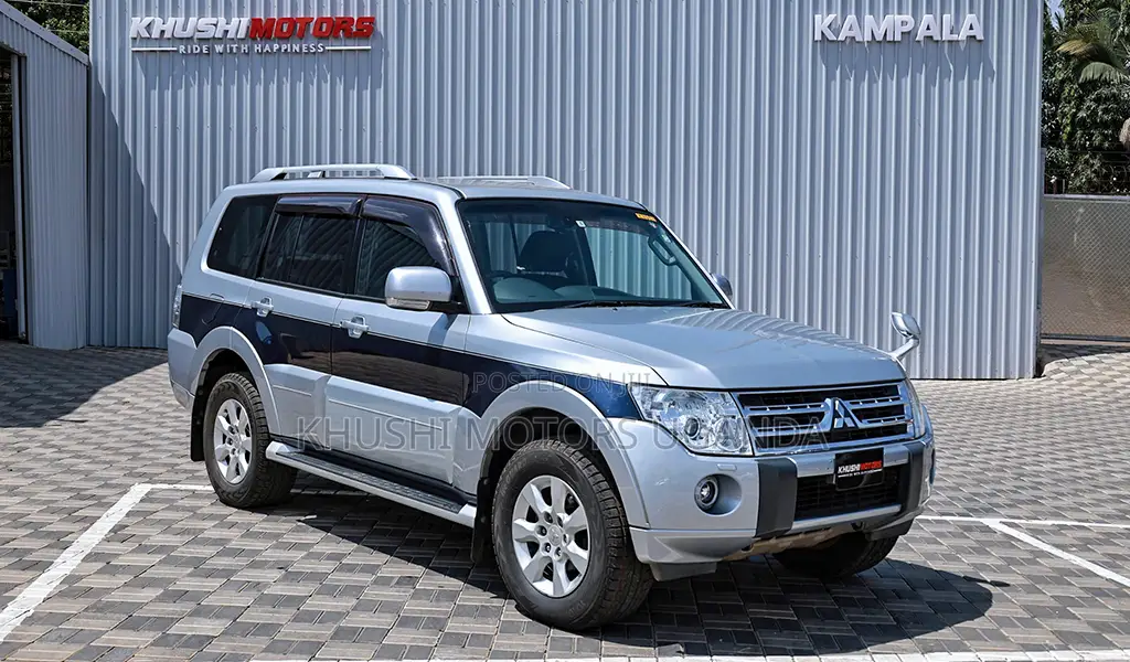 Mitsubishi Pajero 3.0 2011 Silver