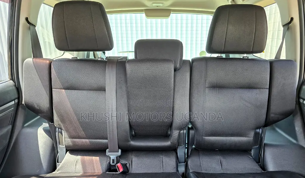 Mitsubishi Pajero 3.0 2011 Silver