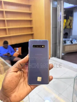 New Samsung Galaxy S10 128 GB Blue