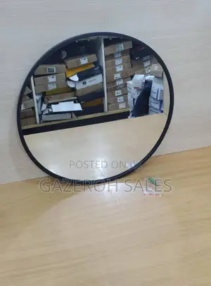 Stylish 40×40cm Round Mirror (Black White Available).