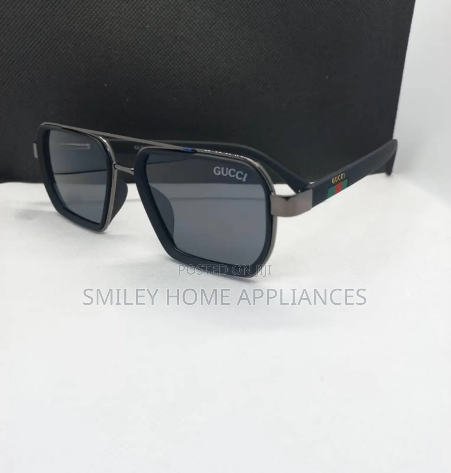 Gucci Men's Fashionable Sunglasses at 20% Discount