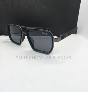 Gucci Men's Fashionable Sunglasses at 20% Discount