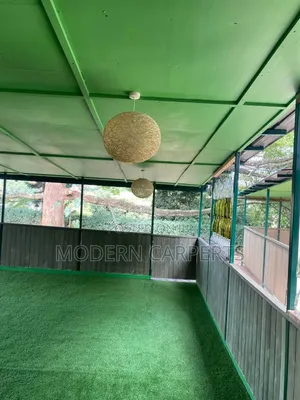 Vertical Compound and Roof Top Artificial Turf