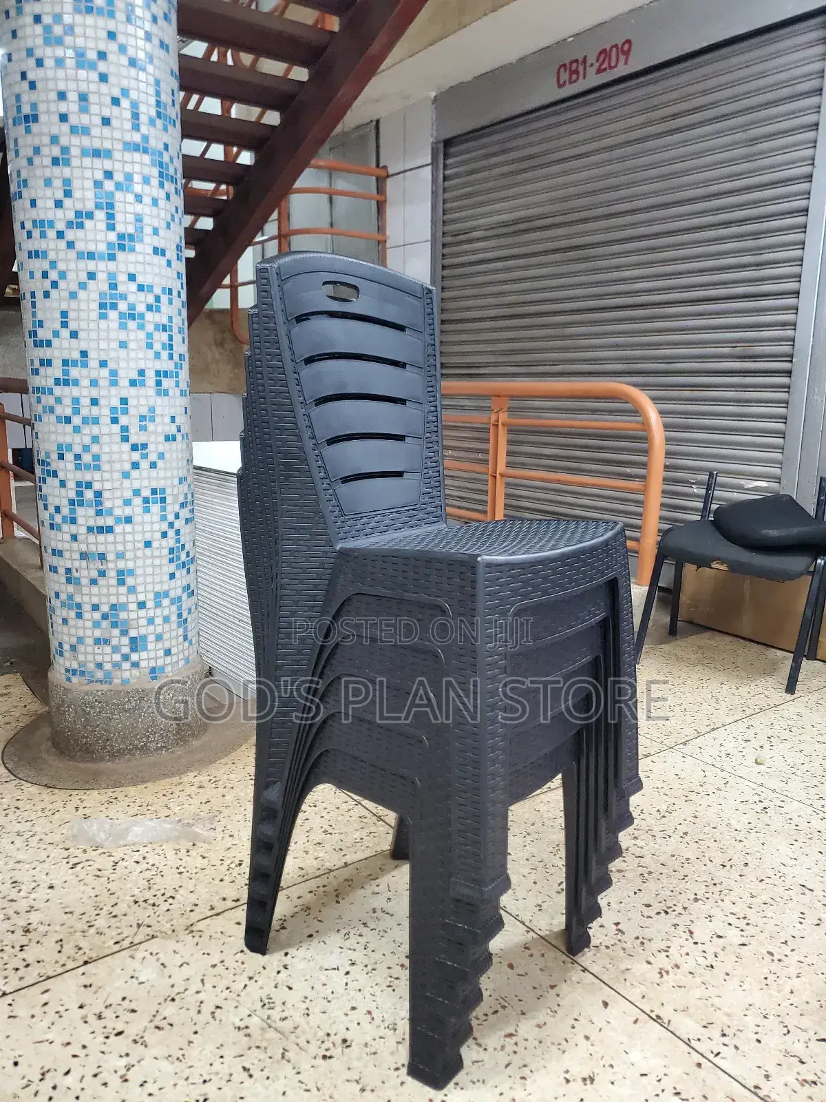 Luuka Checked Plastic Chairs