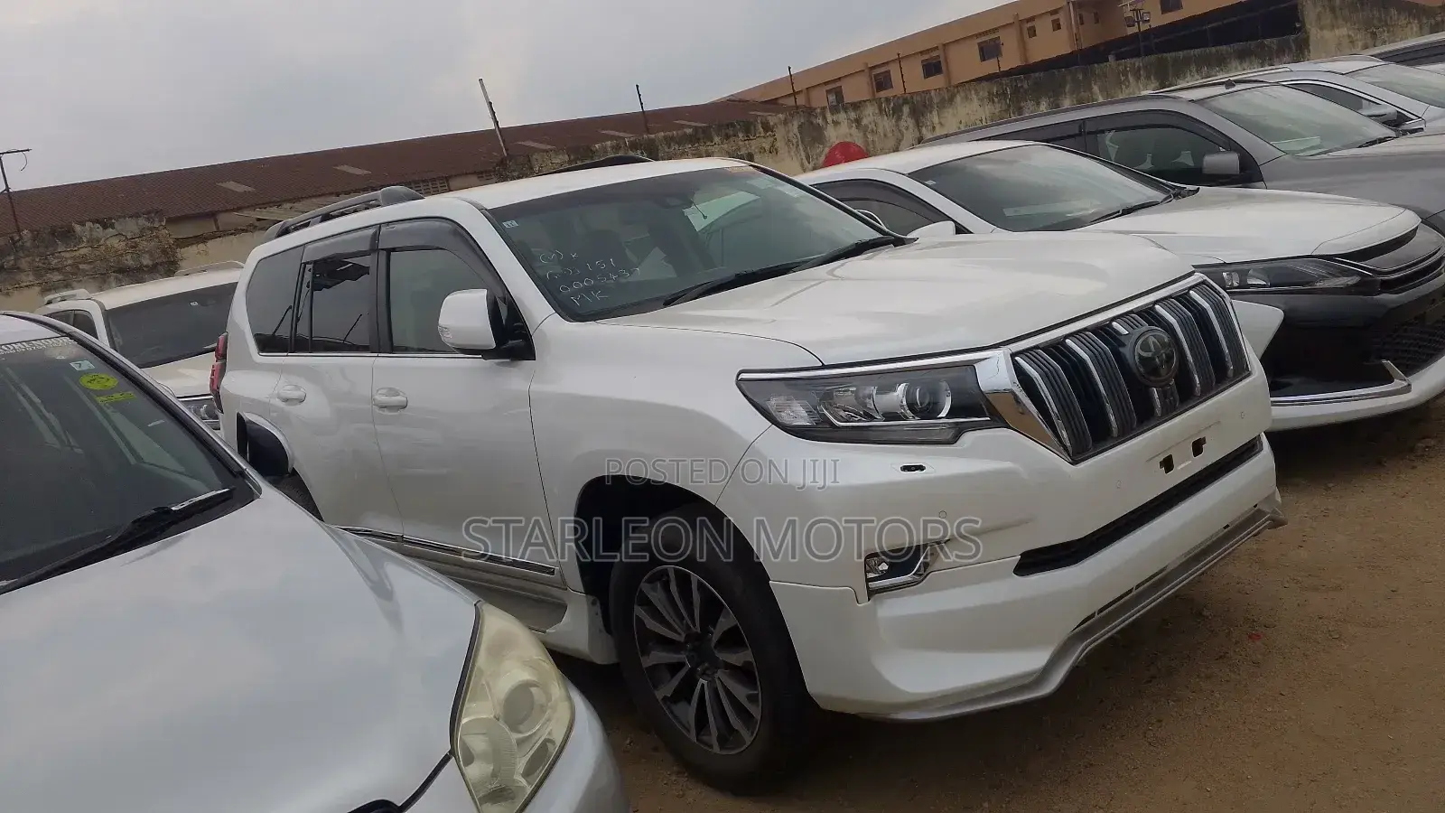 Toyota Land Cruiser 2017 White
