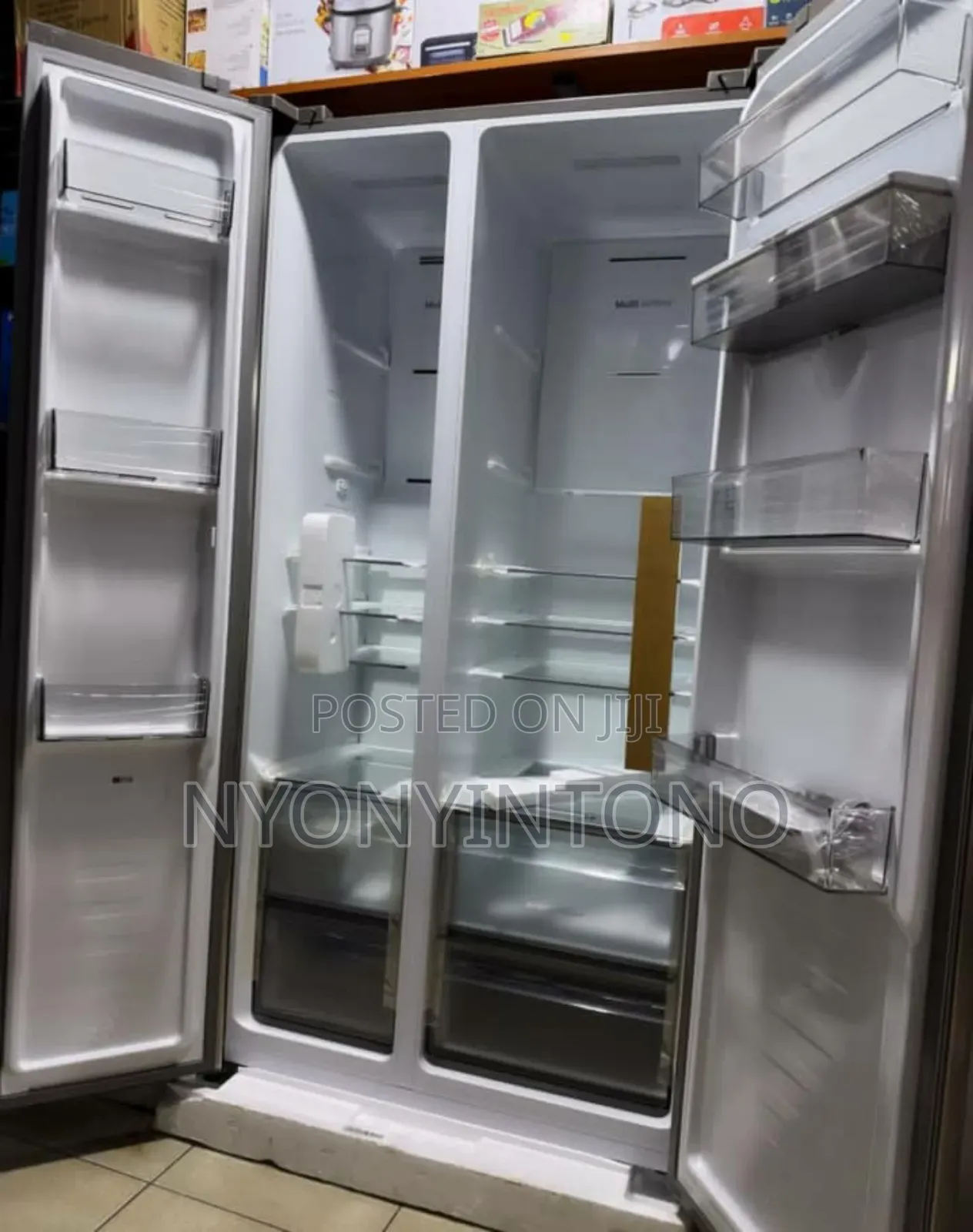 Hisense 750litres Side by Side Frost Free Refrigerator
