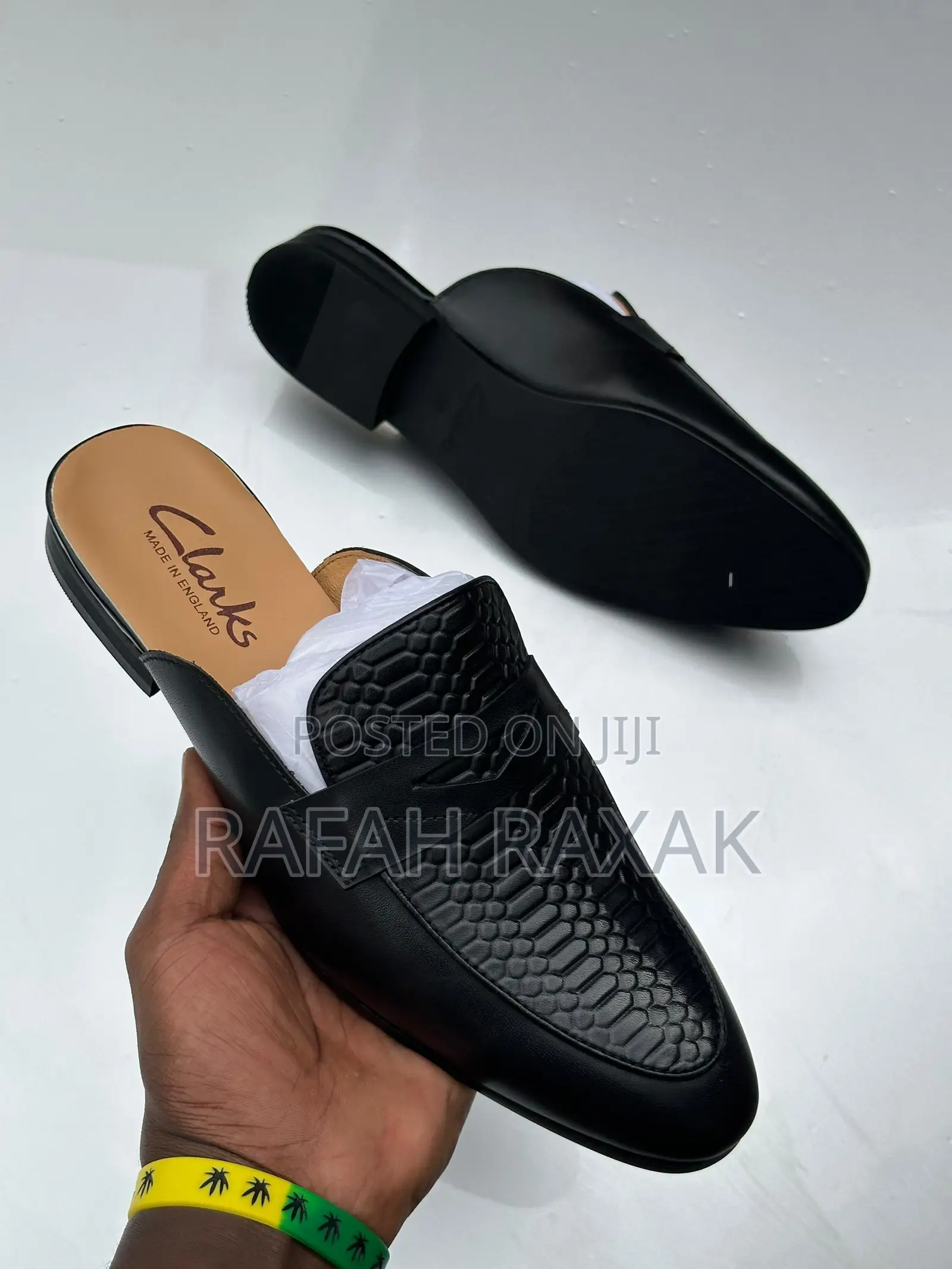 Original Men’S Super Classic Black Clarks Mules Half Shoes