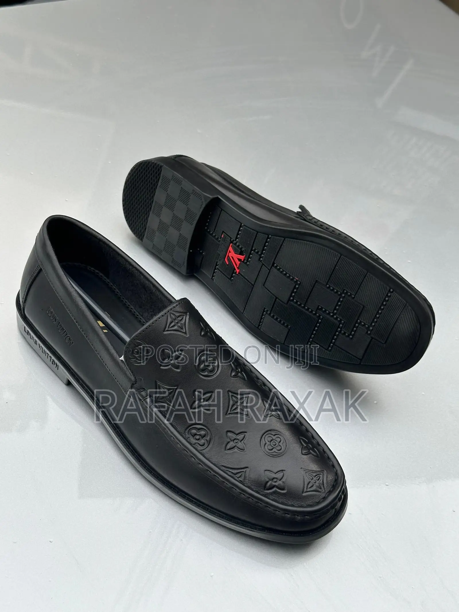 Original Men’S Black Louis Vuitton Leather Loafers