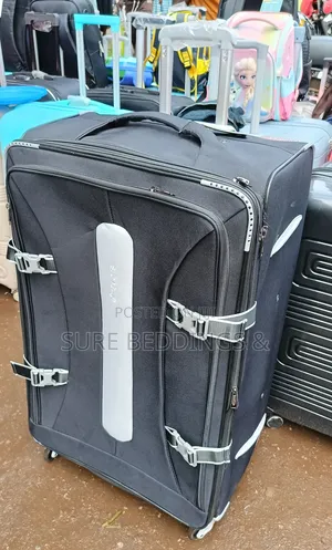 Extra Large Dfavors Suitcase