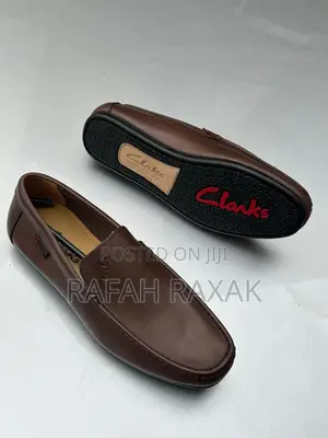 Original Men’S Brown Clarks Flat Sole Leather Moccasins